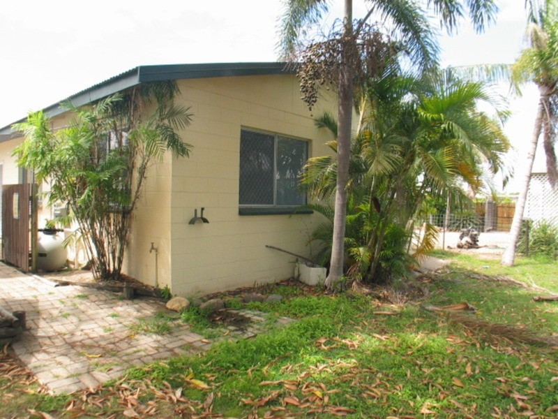 14B Livingstone Street, Bowen QLD 4805