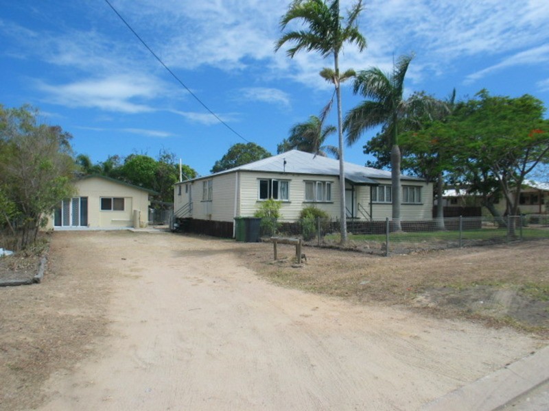 14A Livingstone, Bowen QLD 4805