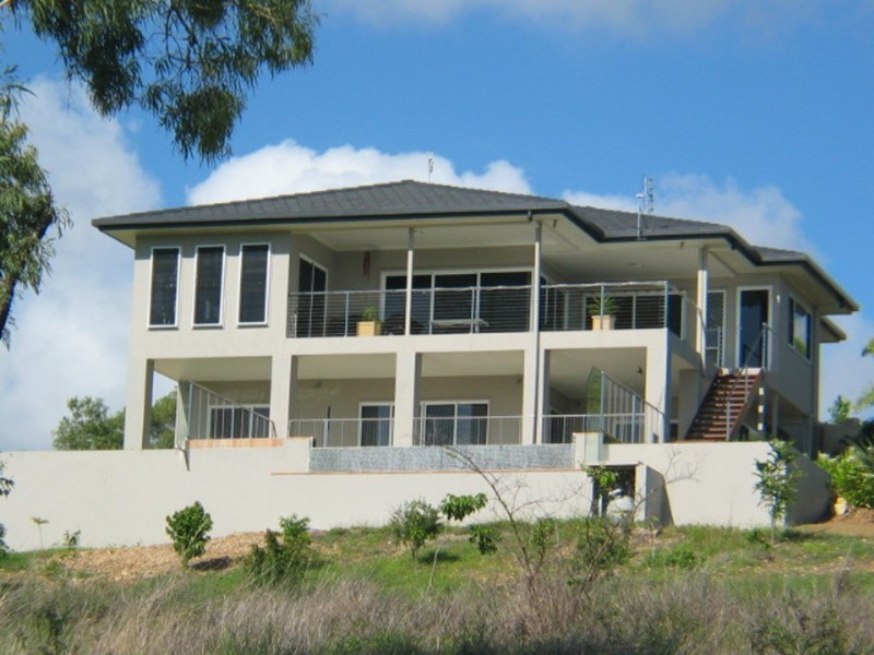 14 Grandview Terrace, Bowen QLD 4805