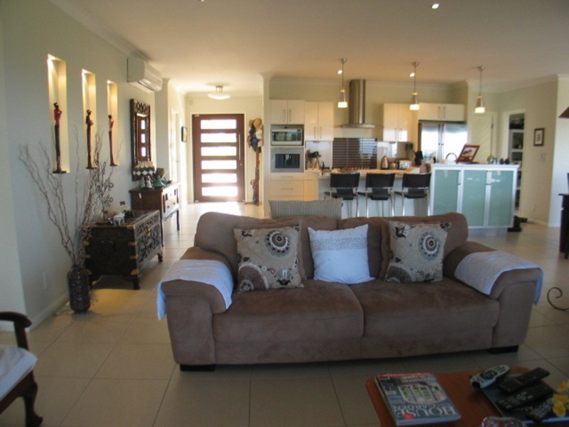 14 Grandview Terrace, Bowen QLD 4805