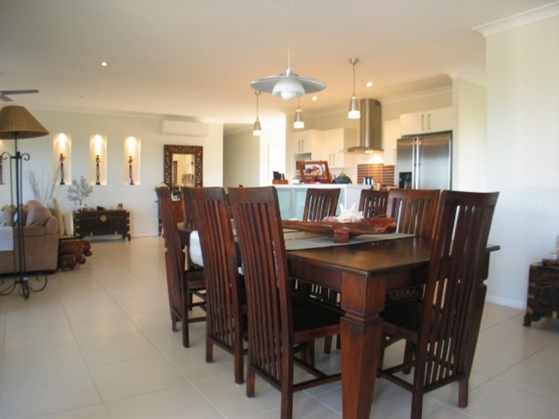 14 Grandview Terrace, Bowen QLD 4805
