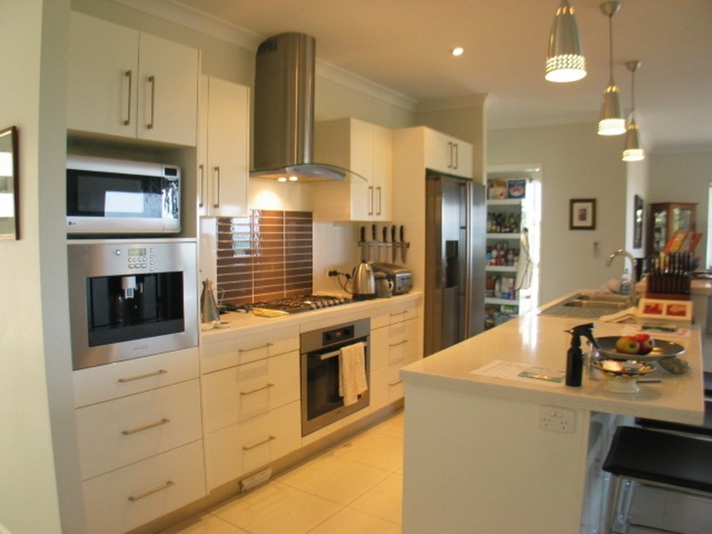 14 Grandview Terrace, Bowen QLD 4805