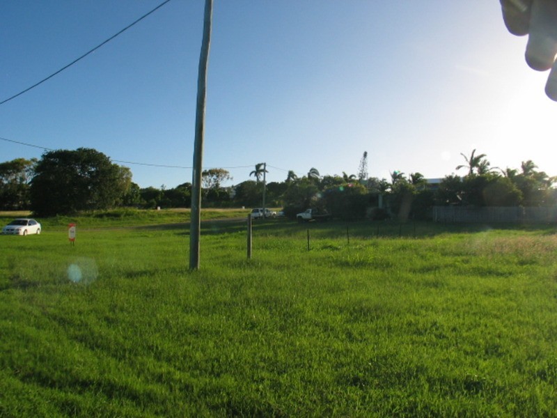 15 Queens Road, Bowen QLD 4805