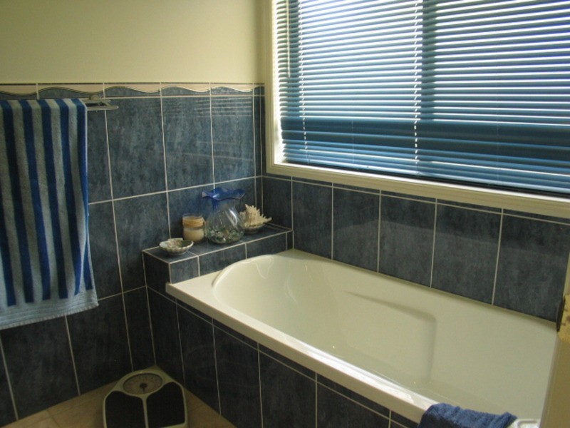 32 Brampton  Drive, Bowen QLD 4805