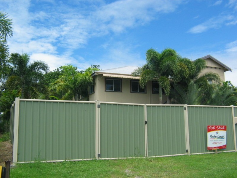 31 Livingstone Street, Bowen QLD 4805