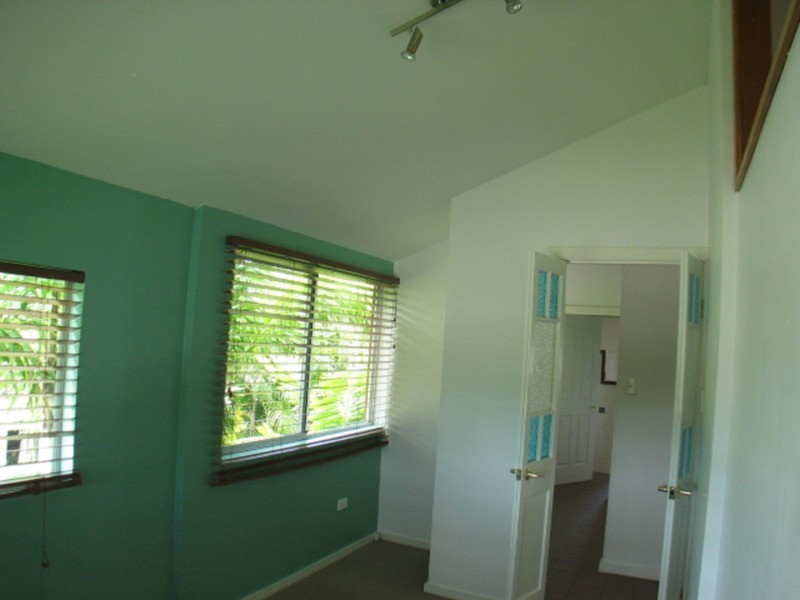 31 Livingstone Street, Bowen QLD 4805