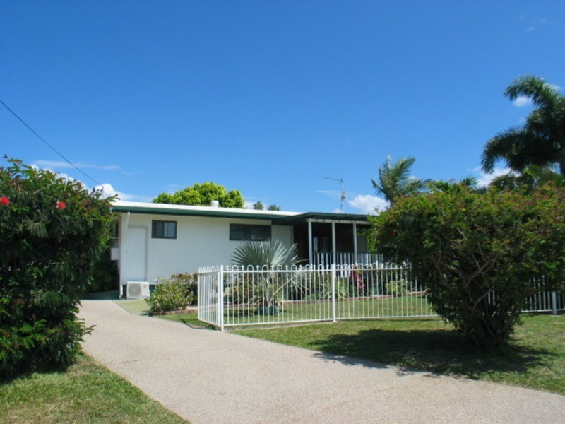 8 Carey Court, Bowen QLD 4805