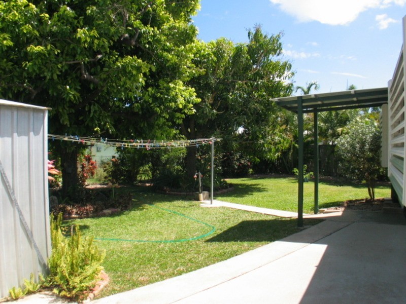 8 Carey Court, Bowen QLD 4805