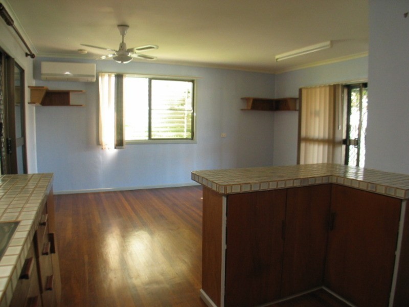 8 Carey Court, Bowen QLD 4805