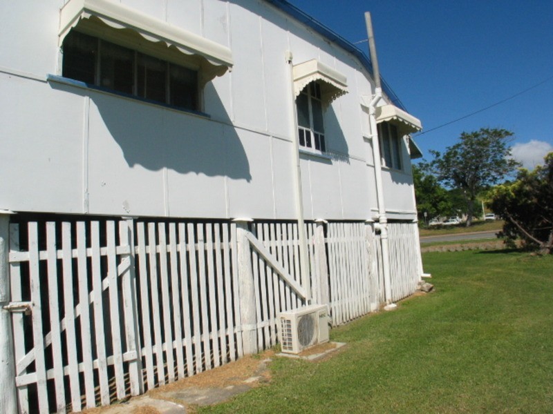 112 Herbert Street, Bowen QLD 4805