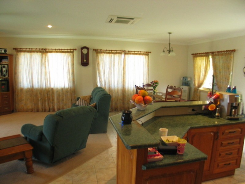 27 Africandar Road, Bowen QLD 4805