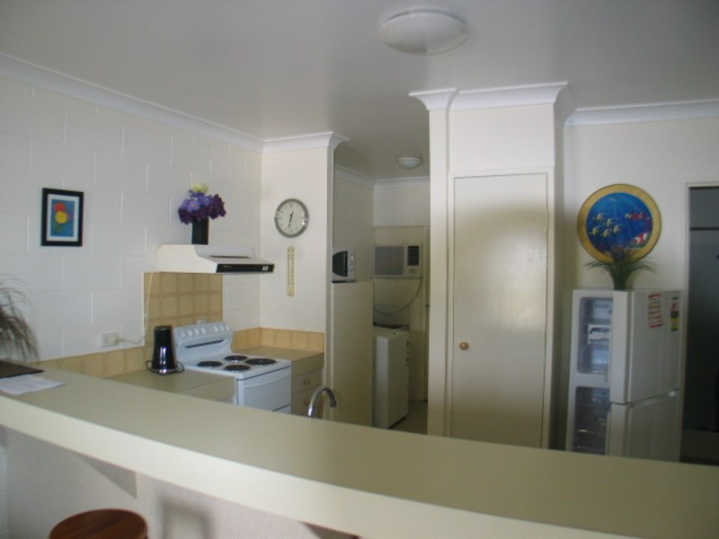 2/10 Poinciana Drive, Bowen QLD 4805