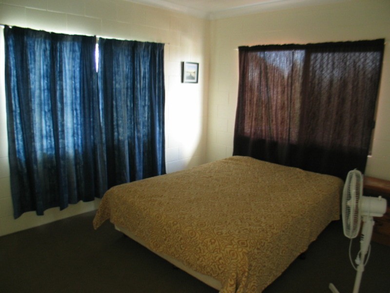 2/10 Poinciana Drive, Bowen QLD 4805