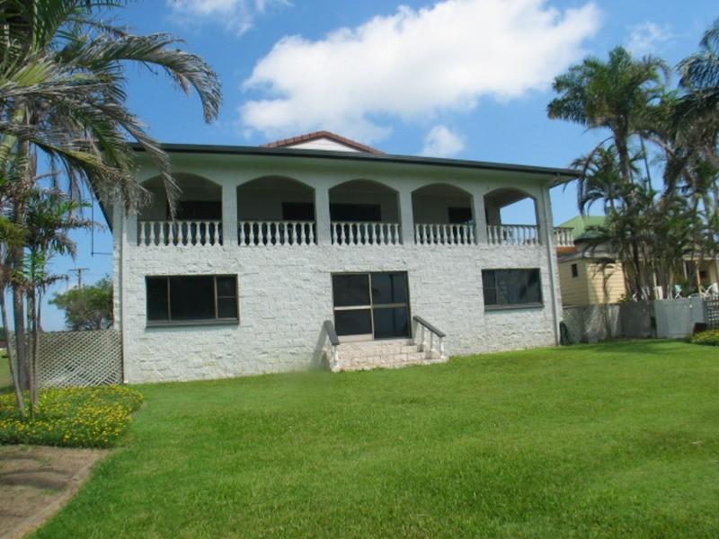 11A Thomas Street, Bowen QLD 4805