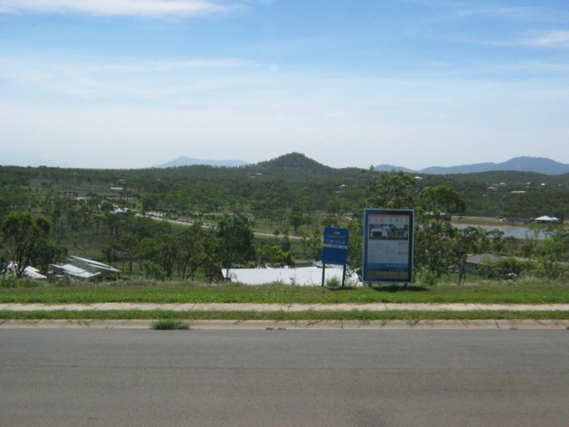 13 Harbour View Terrace, Bowen QLD 4805