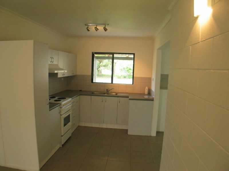1/10 Field Street, Bowen QLD 4805