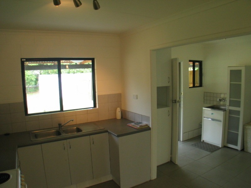 1/10 Field Street, Bowen QLD 4805