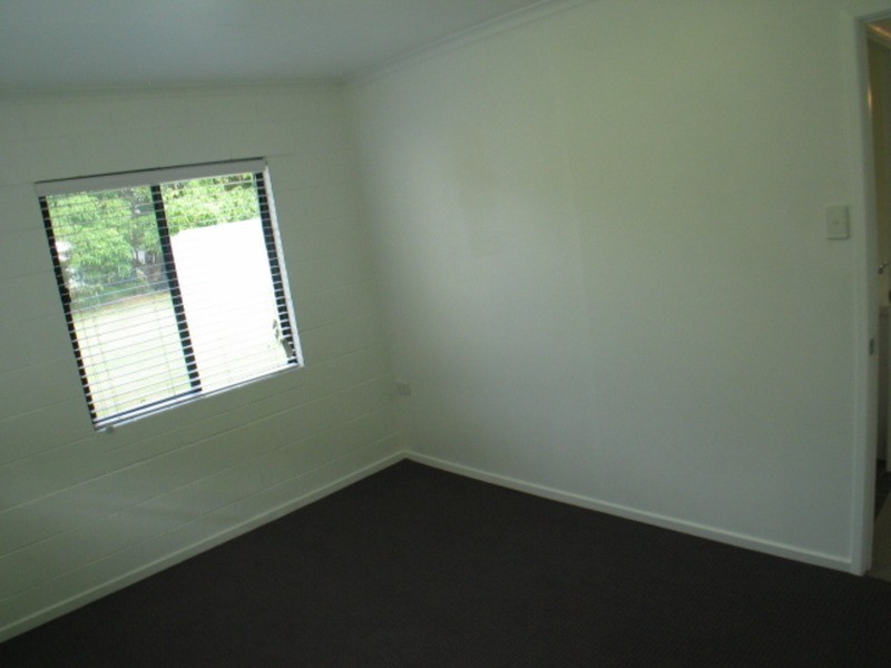 1/10 Field Street, Bowen QLD 4805