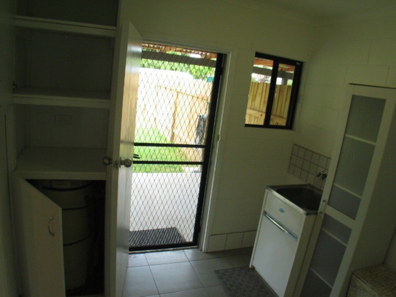 1/10 Field Street, Bowen QLD 4805
