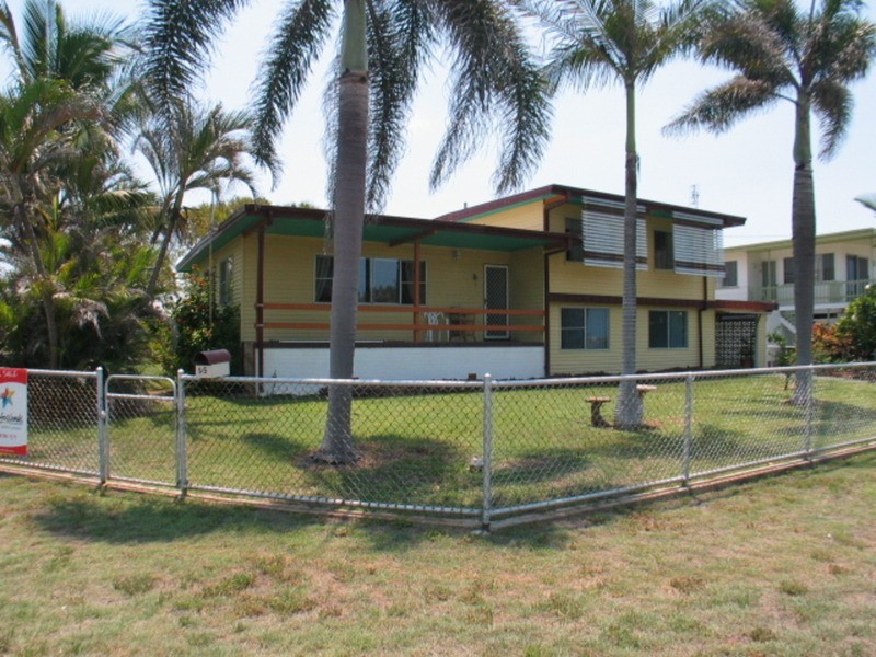 95 The Esplanade, Bowen QLD 4805