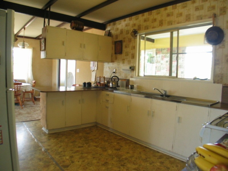 95 The Esplanade, Bowen QLD 4805