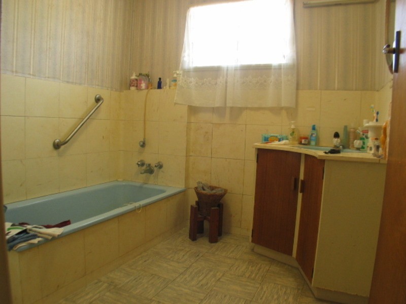 95 The Esplanade, Bowen QLD 4805