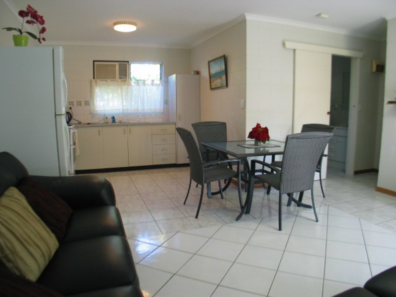 1/41-43 Crofton Street, Bowen QLD 4805