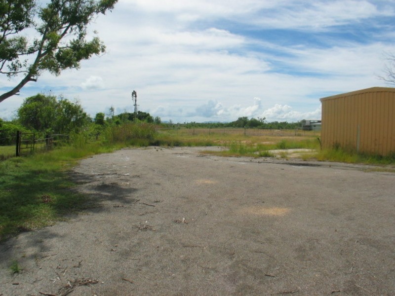 18502 Bruce Highway, Bowen QLD 4805