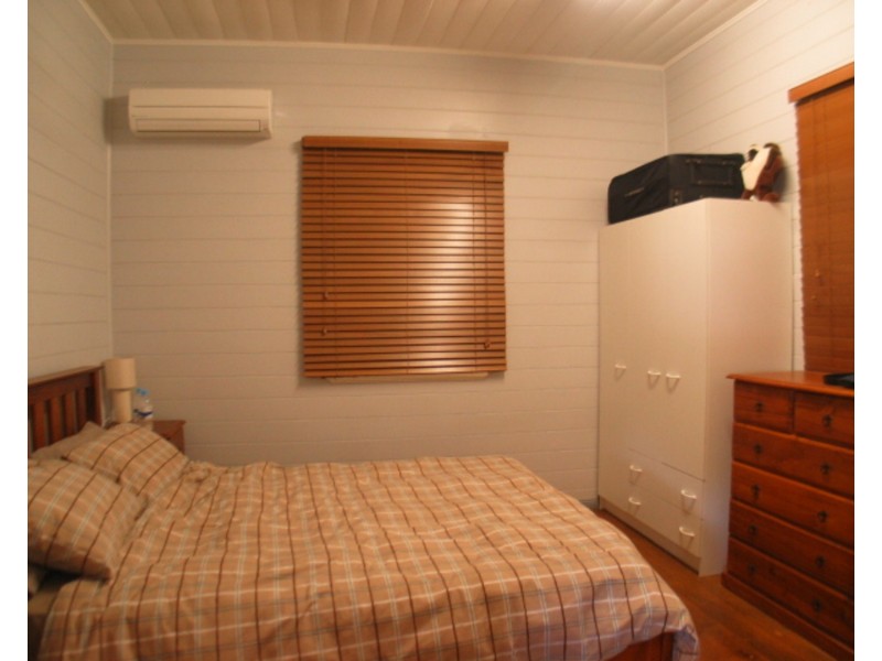 90 Powell Street, Bowen QLD 4805