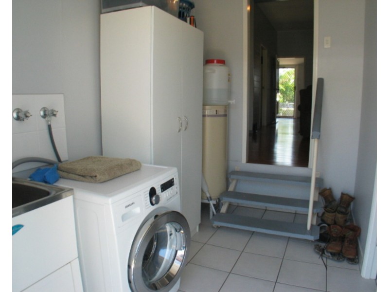 90 Powell Street, Bowen QLD 4805