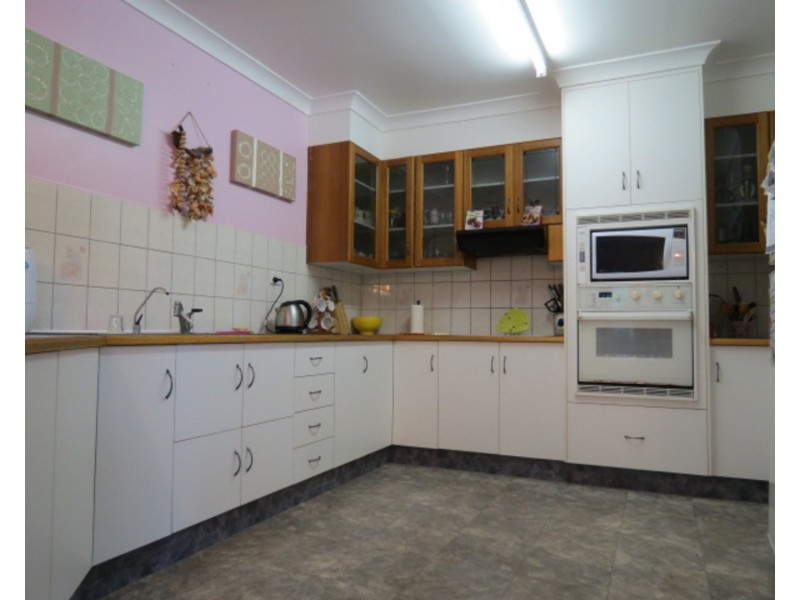 33 Brighton Road, Bowen QLD 4805