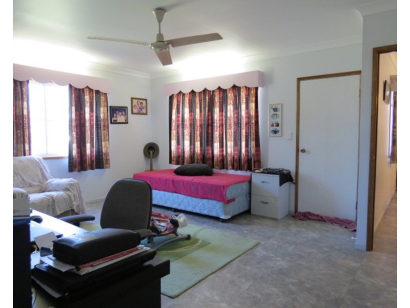 33 Brighton Road, Bowen QLD 4805