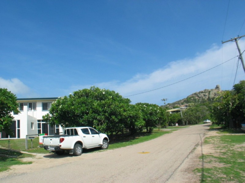 3 Banyan Drive, Bowen QLD 4805