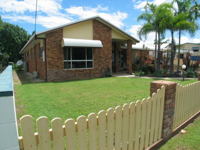 51 Horseshoe Bay  Road, Bowen QLD 4805