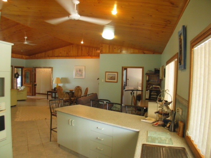 51 Horseshoe Bay  Road, Bowen QLD 4805
