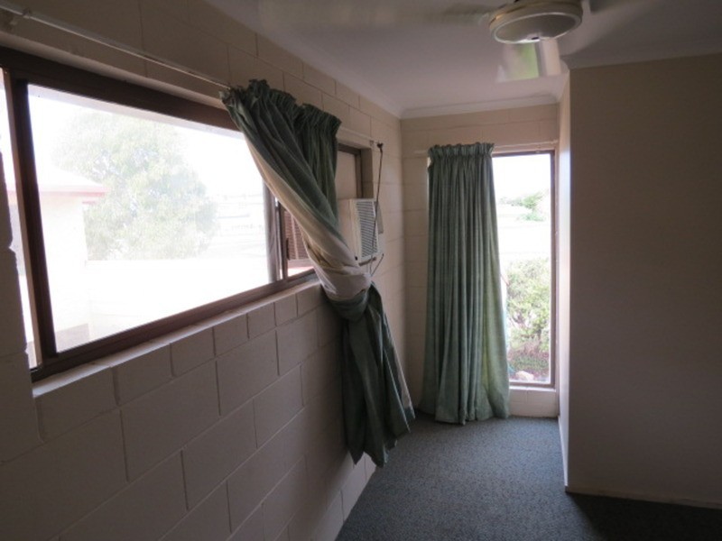 3/2a Powell Street, Bowen QLD 4805