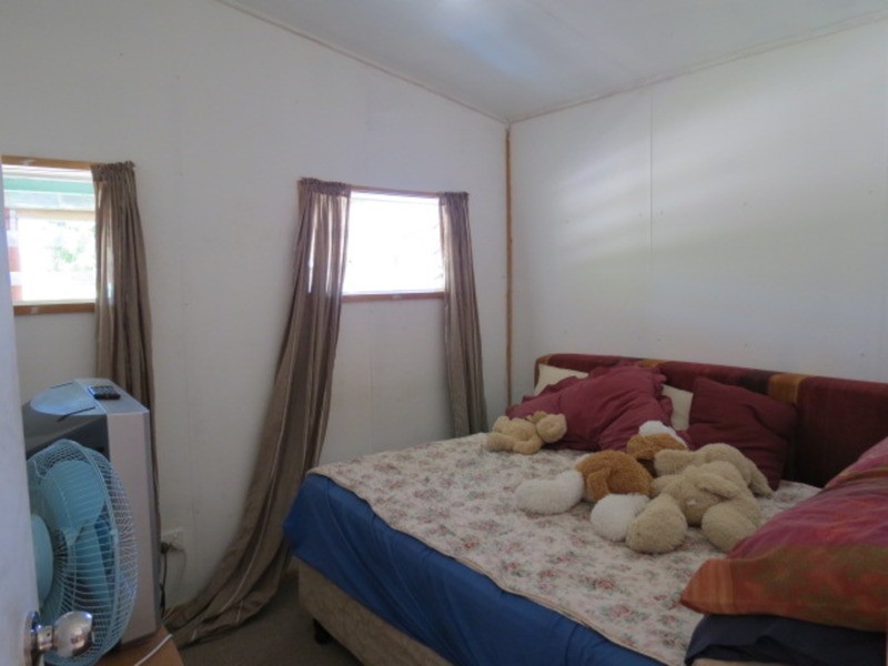 49 Flemington Road, Bowen QLD 4805