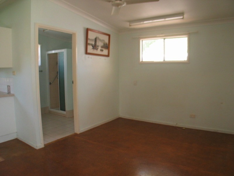 12 Daniel Street, Bowen QLD 4805