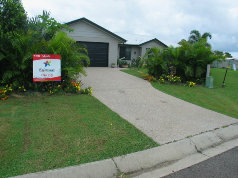 18 Catalina Court, Bowen QLD 4805