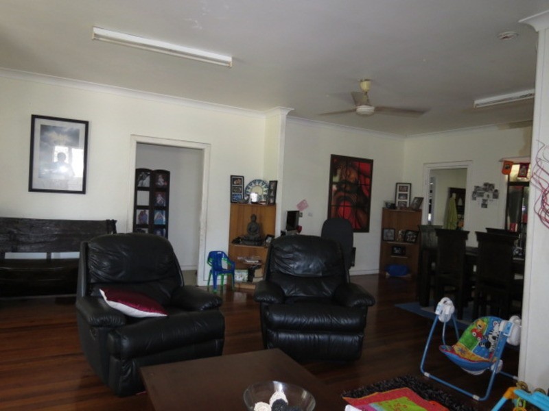 34 Sinclair  Street, Bowen QLD 4805