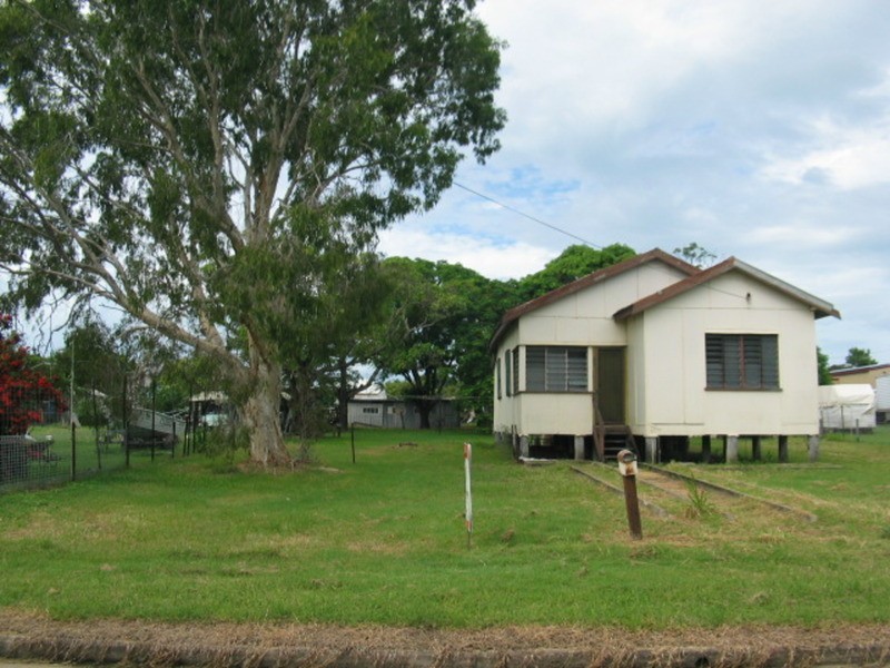 8 Belgravia Road, Bowen QLD 4805