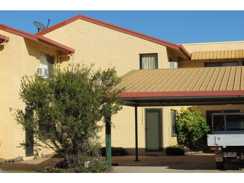 3/2A Powell Street, Bowen QLD 4805