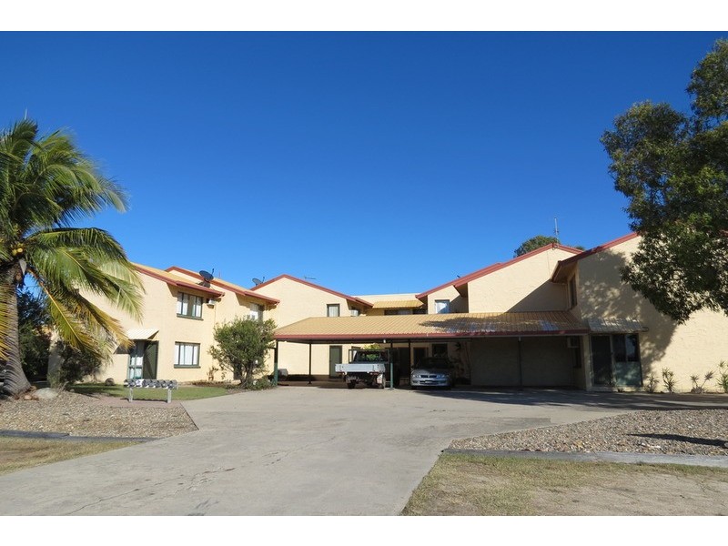 3/2A Powell Street, Bowen QLD 4805