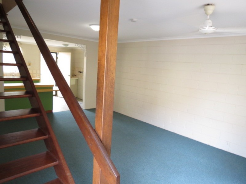 3/2A Powell Street, Bowen QLD 4805