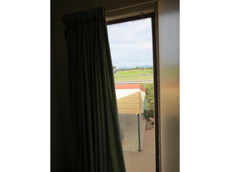 3/2A Powell Street, Bowen QLD 4805