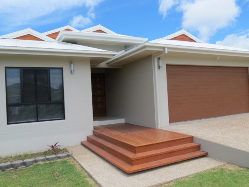 5 Daniel Street, Bowen QLD 4805