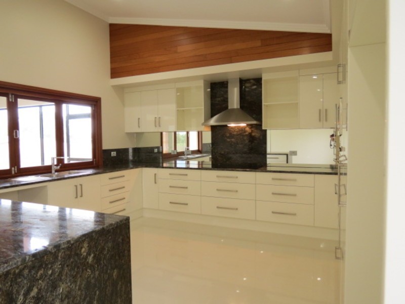 5 Daniel Street, Bowen QLD 4805