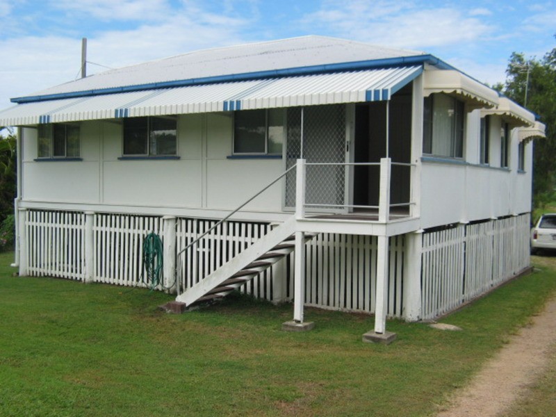 112 Herbert Street, Bowen QLD 4805