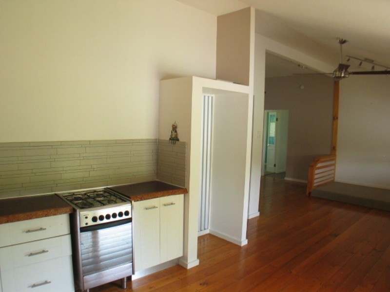31 Livingstone Street, Bowen QLD 4805