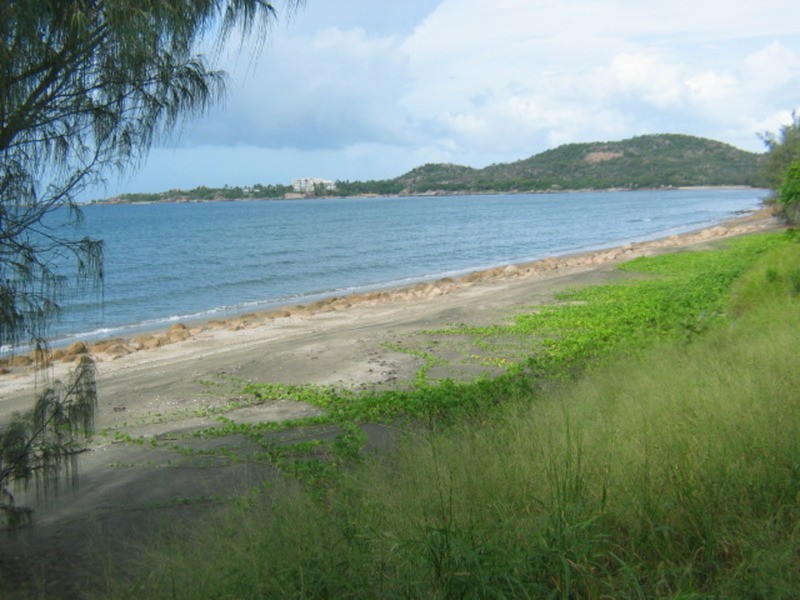 83 Horseshoe Bay Road, Bowen QLD 4805
